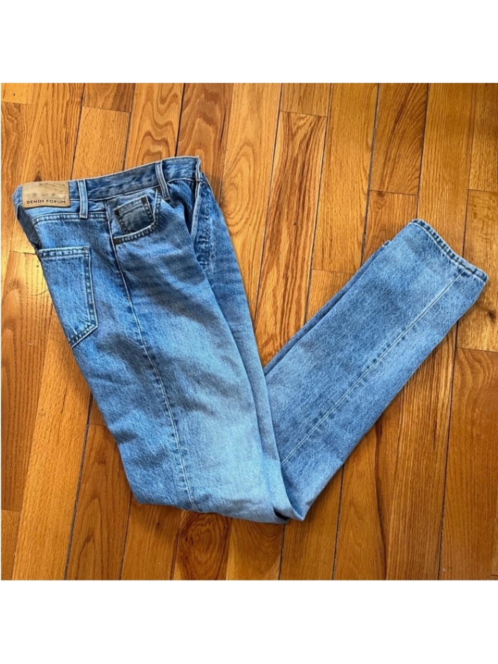 Aritzia - Denim Forum Women's Light Blue Slim Straight Jeans